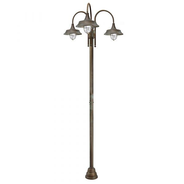 Atelier 3342 - Trzy słupy oświetleniowe Moretti Luce