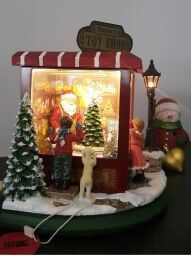 703165 Dekoracja bożonarodzeniowa pozytywka LILLEBO ToyShop od ręki